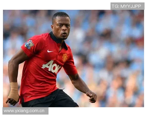 埃弗拉回忆莫耶斯执教时期自感表现糟糕并批评当代球员软弱